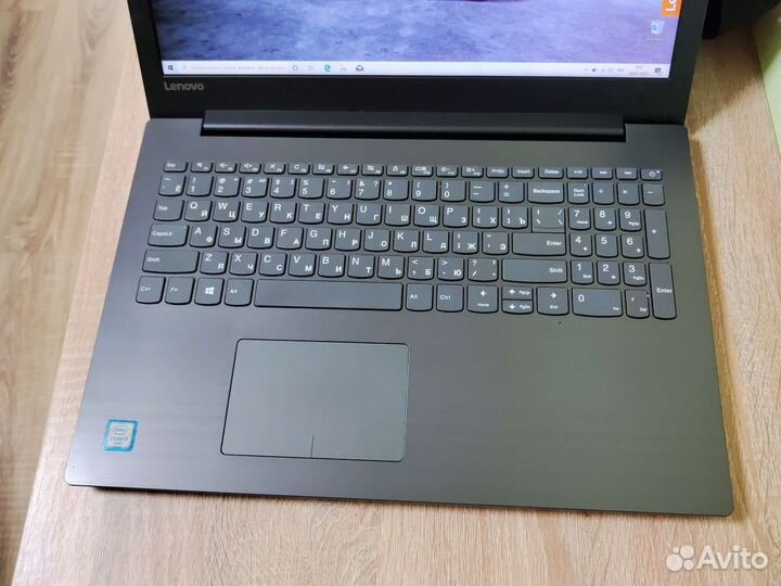 Ноутбук Lenovo