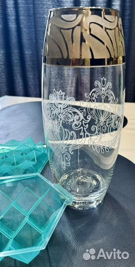 Коробка бытовых товаров и товаров для кухни