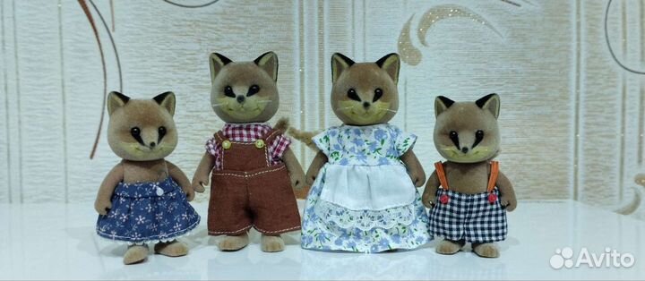 Silvanian families семья лис