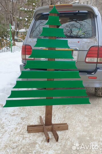 Ёлка деревянная для украшения двора