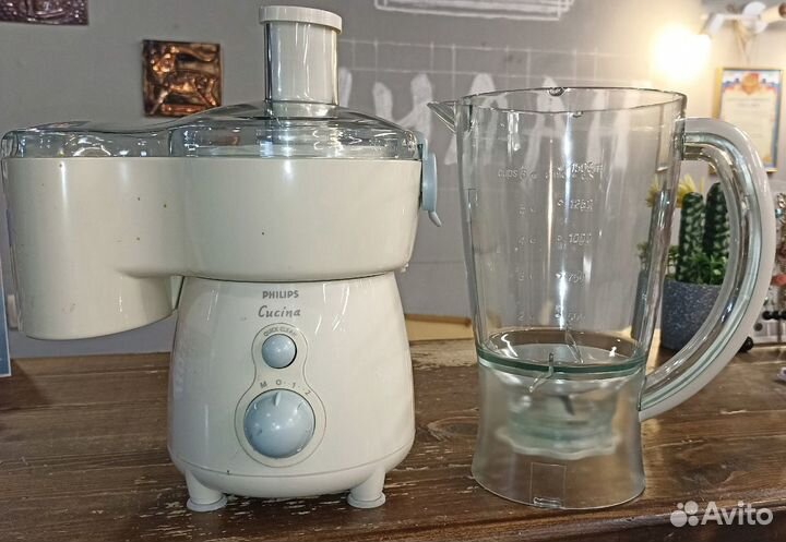 Соковыжималка + блендер (два в одном)