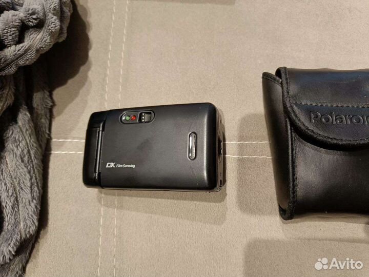 Плёночный фотоаппарат Polaroid 2000FF