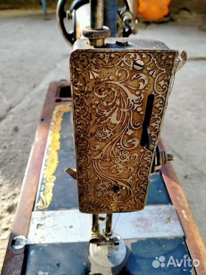 Швейная машинка зингер бу