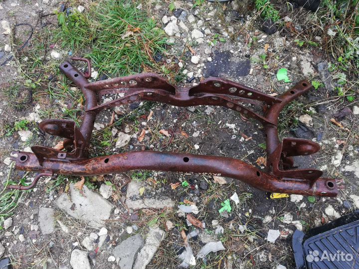 Балка задняя Шкода Йети