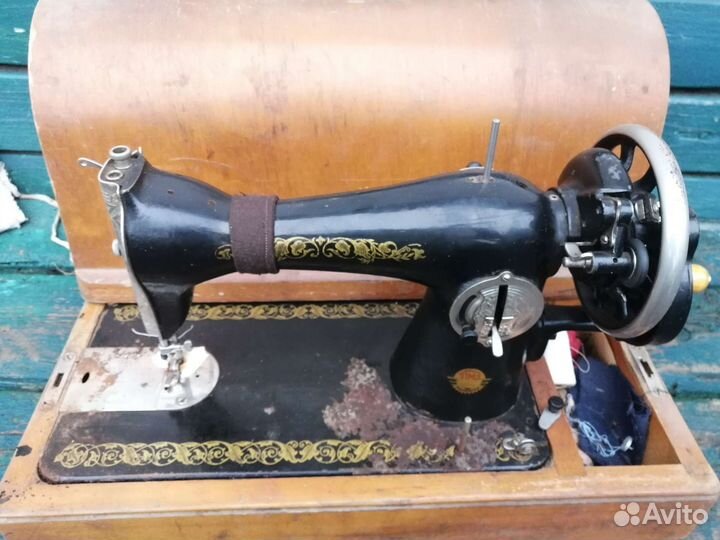 Швейная машинка