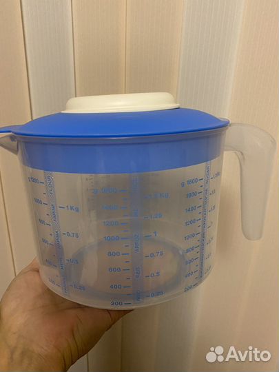 Поваренок и Емкость для смешивания Tupperware