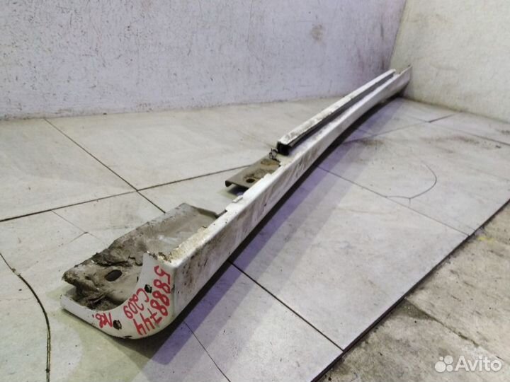 Накладка на левый порог