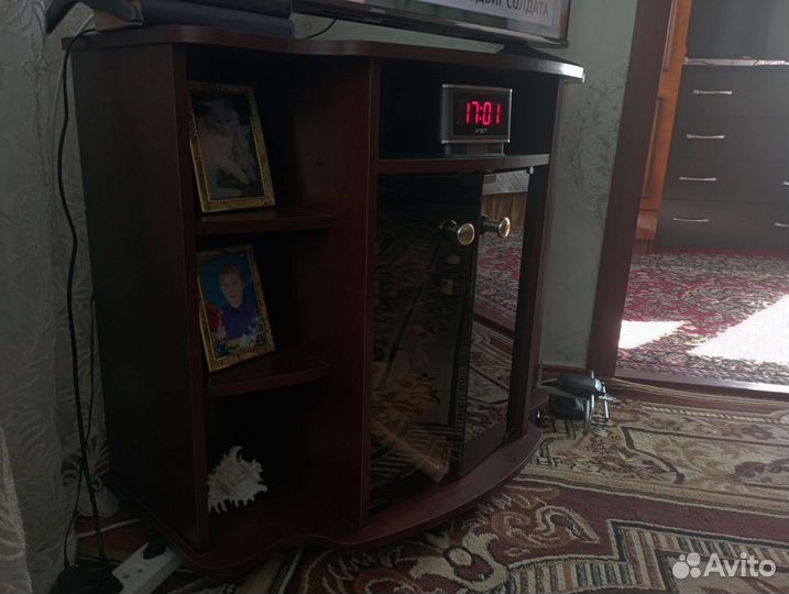 Тумба под тв