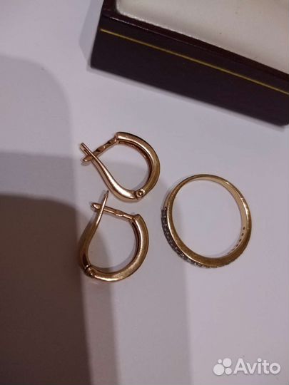 Серебряный комплект 925 пробы с фианитами р 17,5