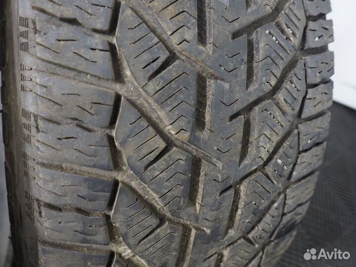 Tigar Winter 235/45 R18 98V