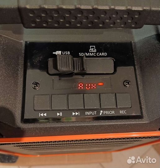 Комбики15,30ваттRMS с аккумулятором+радиомикрофоны