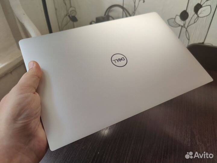 Dell XPS 13 9370 / 13.3