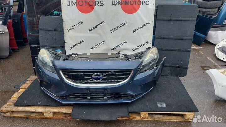 Срез морды Вольво V40 2012-2016 ксенон 1.6