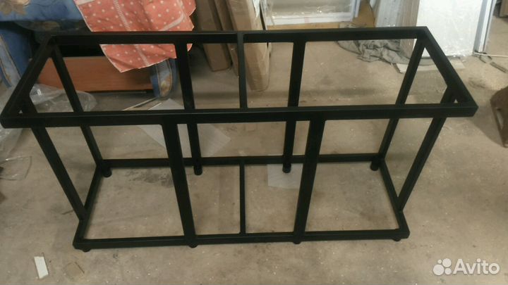 Метало-каркасные изделия. Тумбы под аквариум