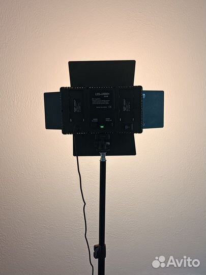 Видеосвет U-600 RGB цветной