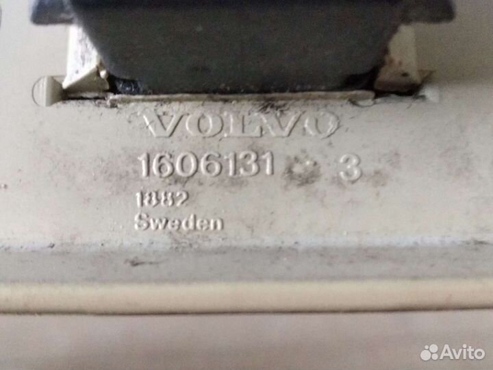 Вещевой ящик Вольво FL