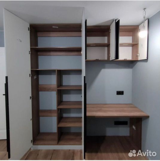 Шкаф с рабочим столом в спальню