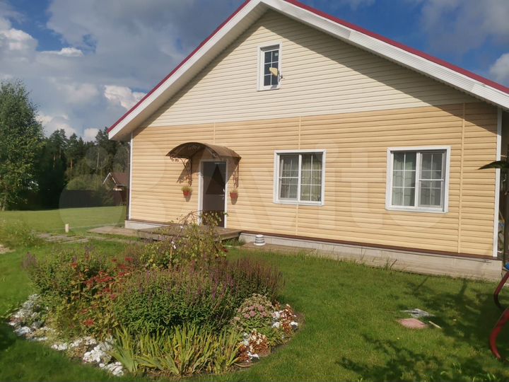 Дом 186 м² на участке 11,2 сот.