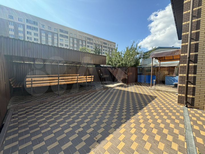 Дом 220 м² на участке 8 сот.