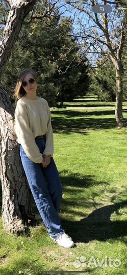 Свитер укороченный