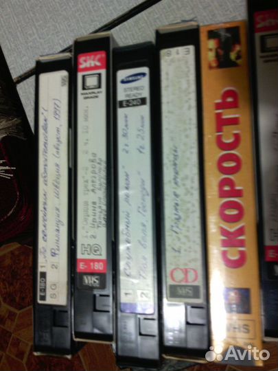 Кассеты видео