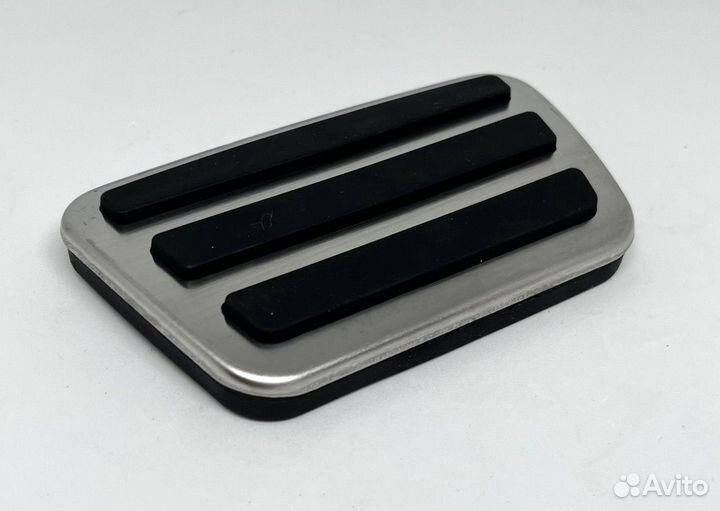 Накладки на педали для Toyota Camry (17+)