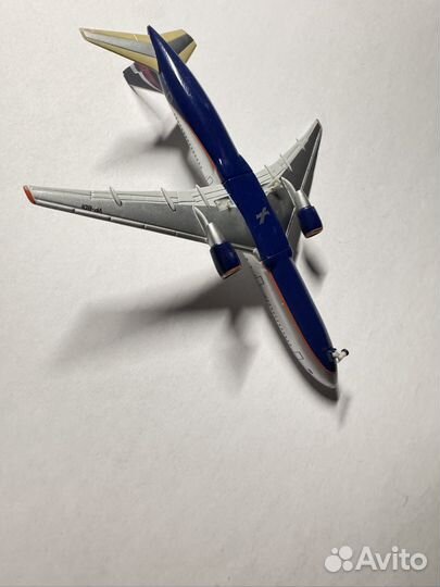Модель самолета boing 767 herpa
