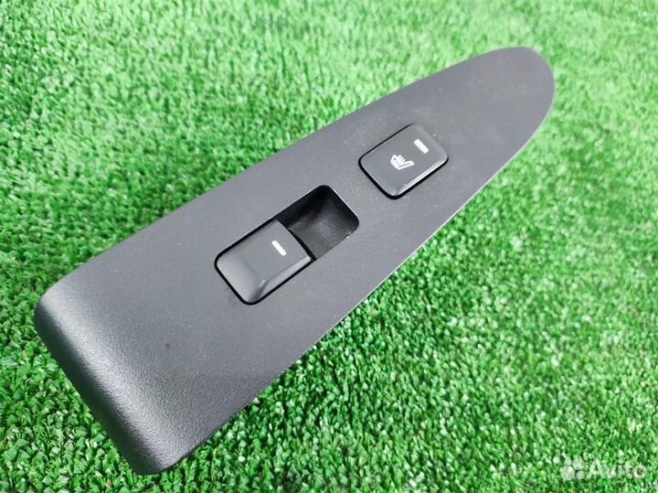 Кнопка стеклоподъемника KIA Sportage 3 (SL) 2012