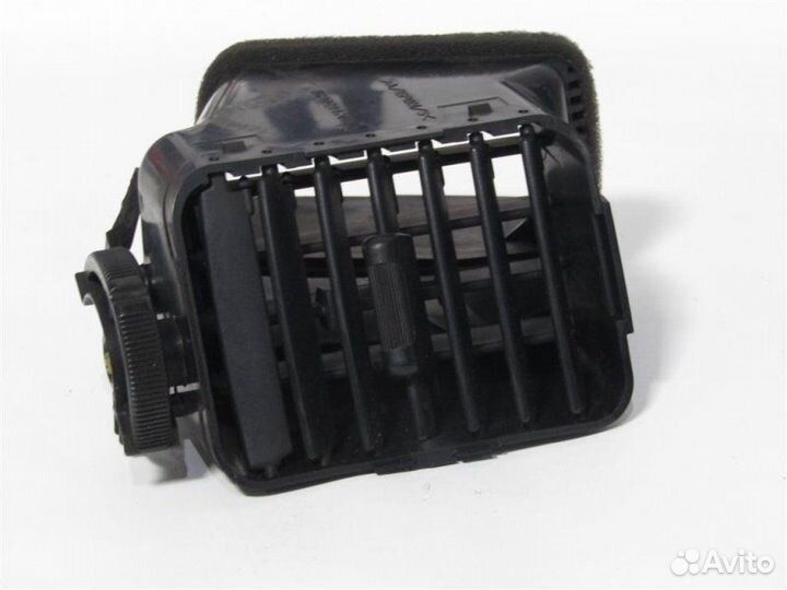 Воздуховод левый Mitsubishi Pajero 3 4M41 DI-D 3.2