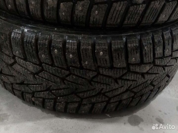 Nokian Tyres Hakkapeliitta 7 215/55 R16 26L