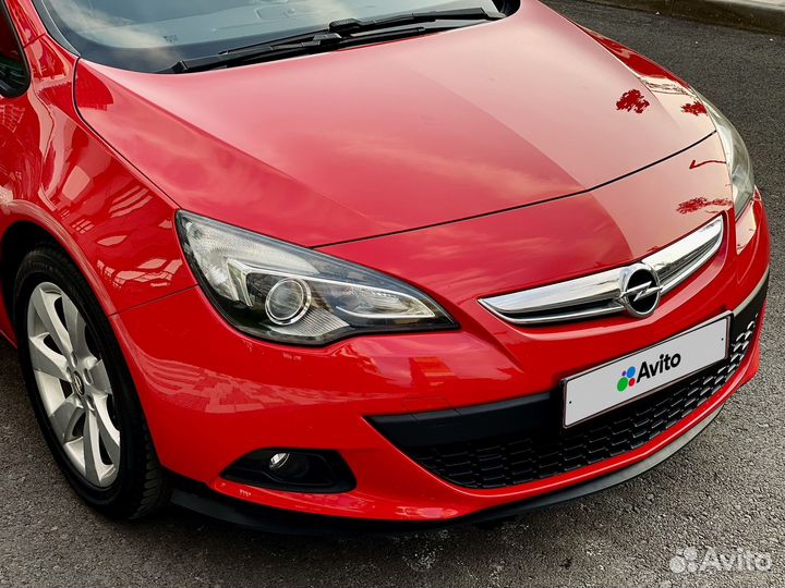 Opel Astra GTC, 2011