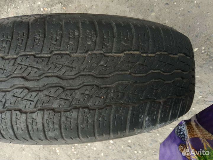 Bridgestone Dueler H/T 685 225/65 R17