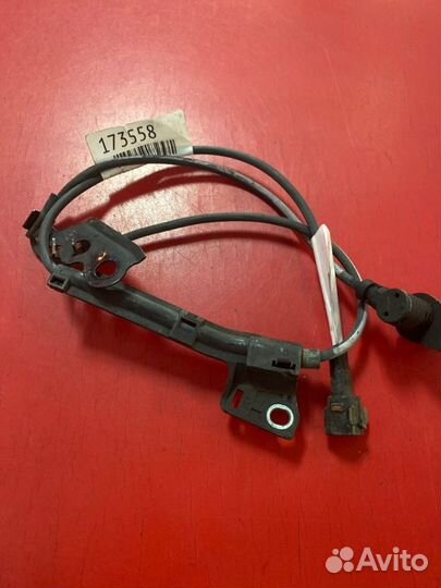 Датчик abs передний правый Toyota Wish ZNE10