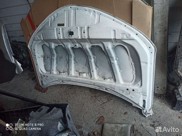 Капот Toyota rav 4 40 Тоëота рав 4