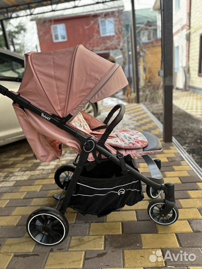 Коляска детская прогулочная