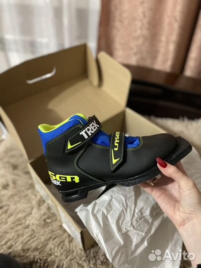 Лыжные ботинки