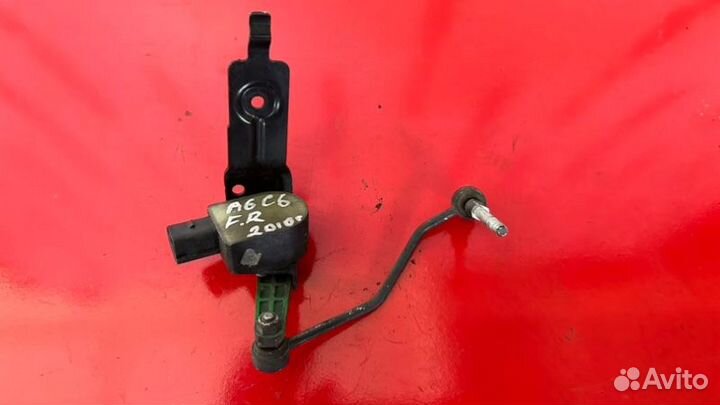 Датчик положения кузова передний правый Audi A6 C6