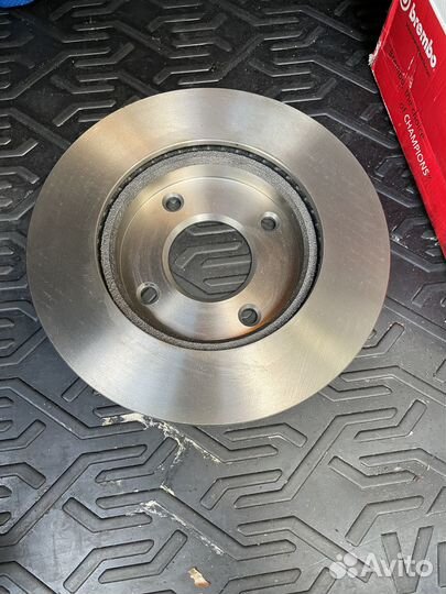 Тормозные диски Nissan Tiida