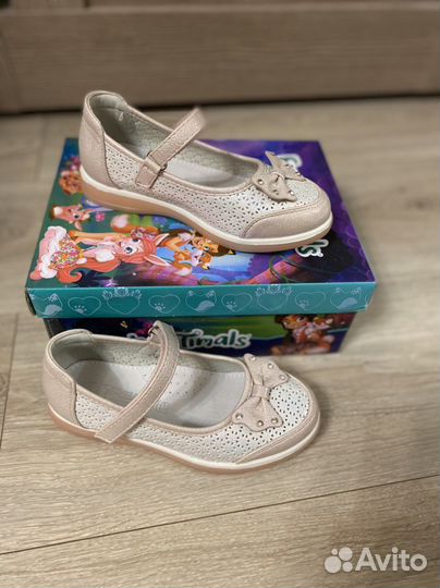 Туфли для девочки новые 29 размер