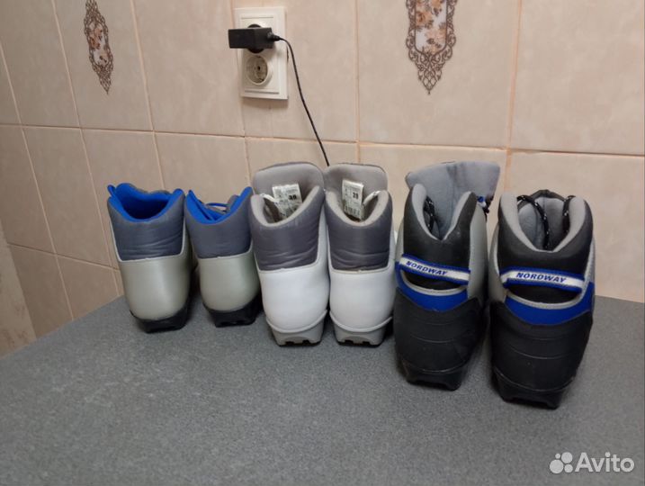 Лыжные ботинки 37,39 и 42 размер