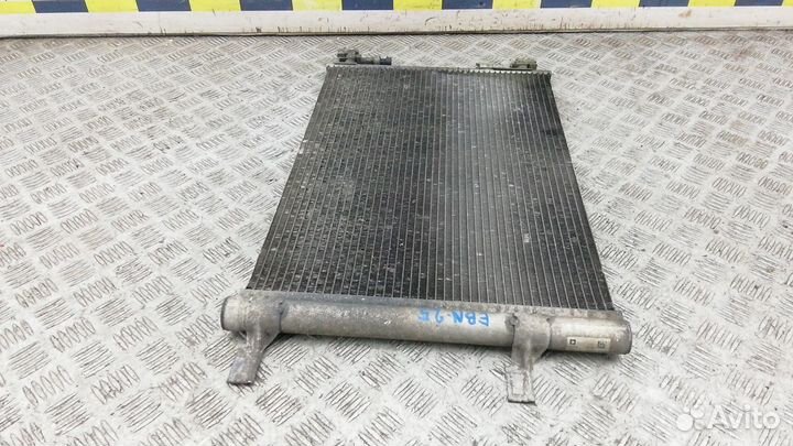 Радиатор кондиционера на Opel Astra J