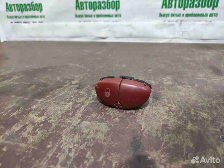 Кнопка аварийки и блокировки Peugeot 206