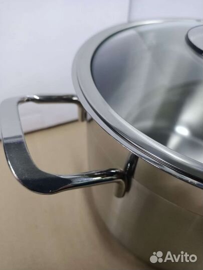 Кастрюля из нержавейки тяжёлая. Новая