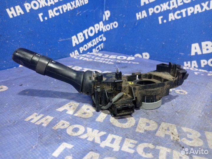 Переключатель поворотов Toyota Verso минивен