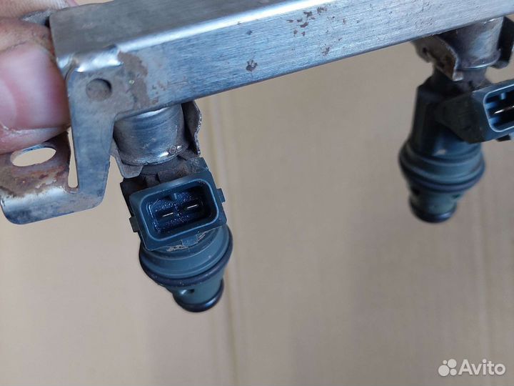 Форсунка топливная Opel Corsa B Z12XE