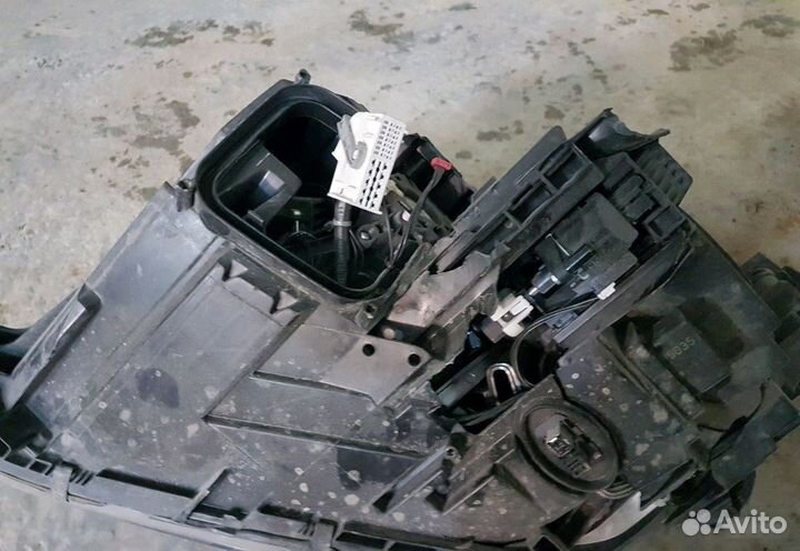 Фара на Mercedes ml w166 стекло