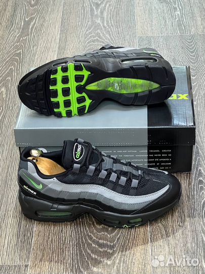 Nike Air Max 95: икона уличной моды