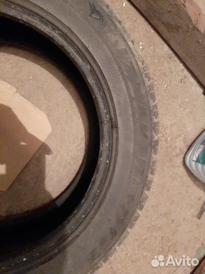 Bridgestone Blizzak Revo GZ 225/55 R17