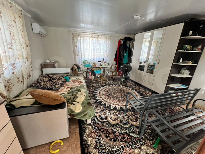 Дом 50 м² на участке 5 сот.