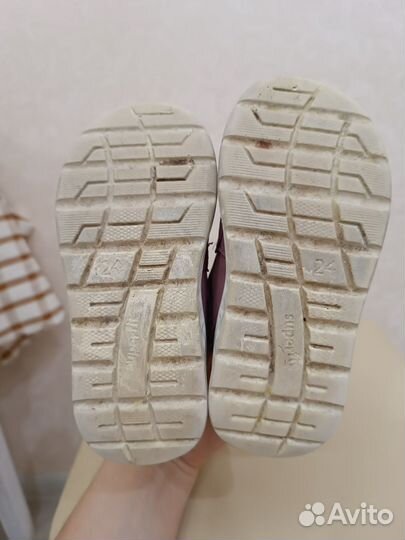 Детские кроссовки